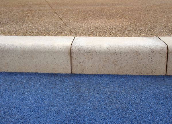 Cost of Curb And Sidewalk Installation in Marion