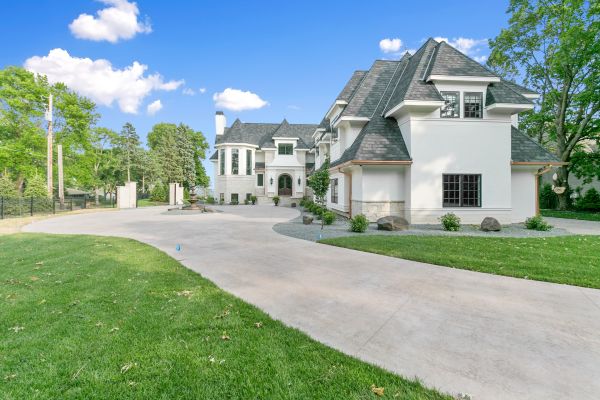Cost of Concrete Driveway Installation in Marion
