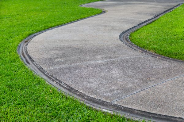 Cost of Concrete Sidewalk Construction in Marion